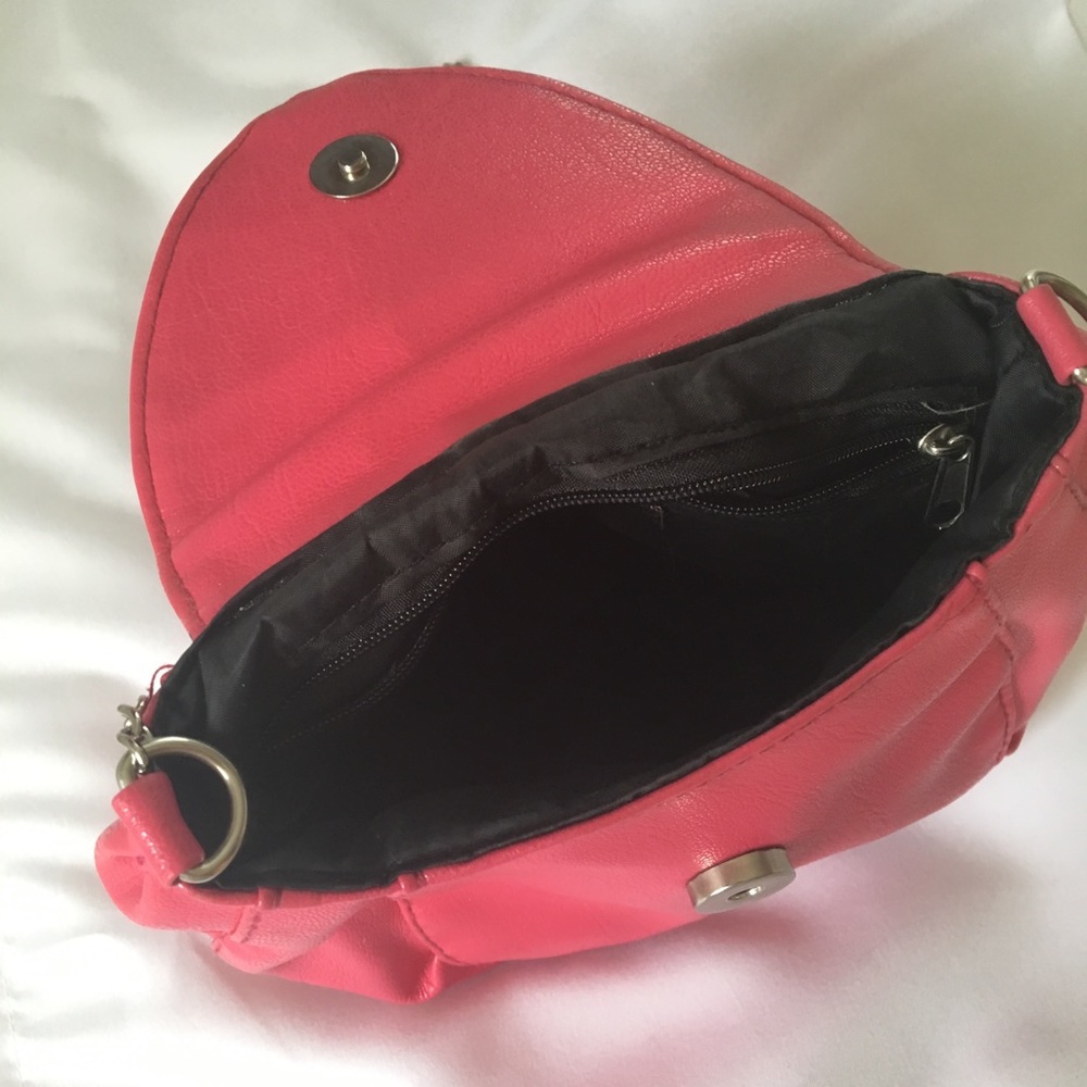 Pink Purse - Picture 3 of 3